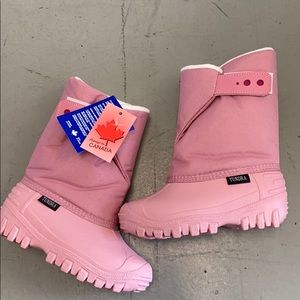 Brand New Tundra Snowboots Toddler girls 10